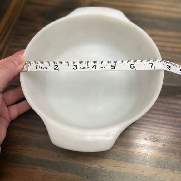 Anchor Hocking Fire King 1 Qt. Casserole Dish - Picture 6 of 6